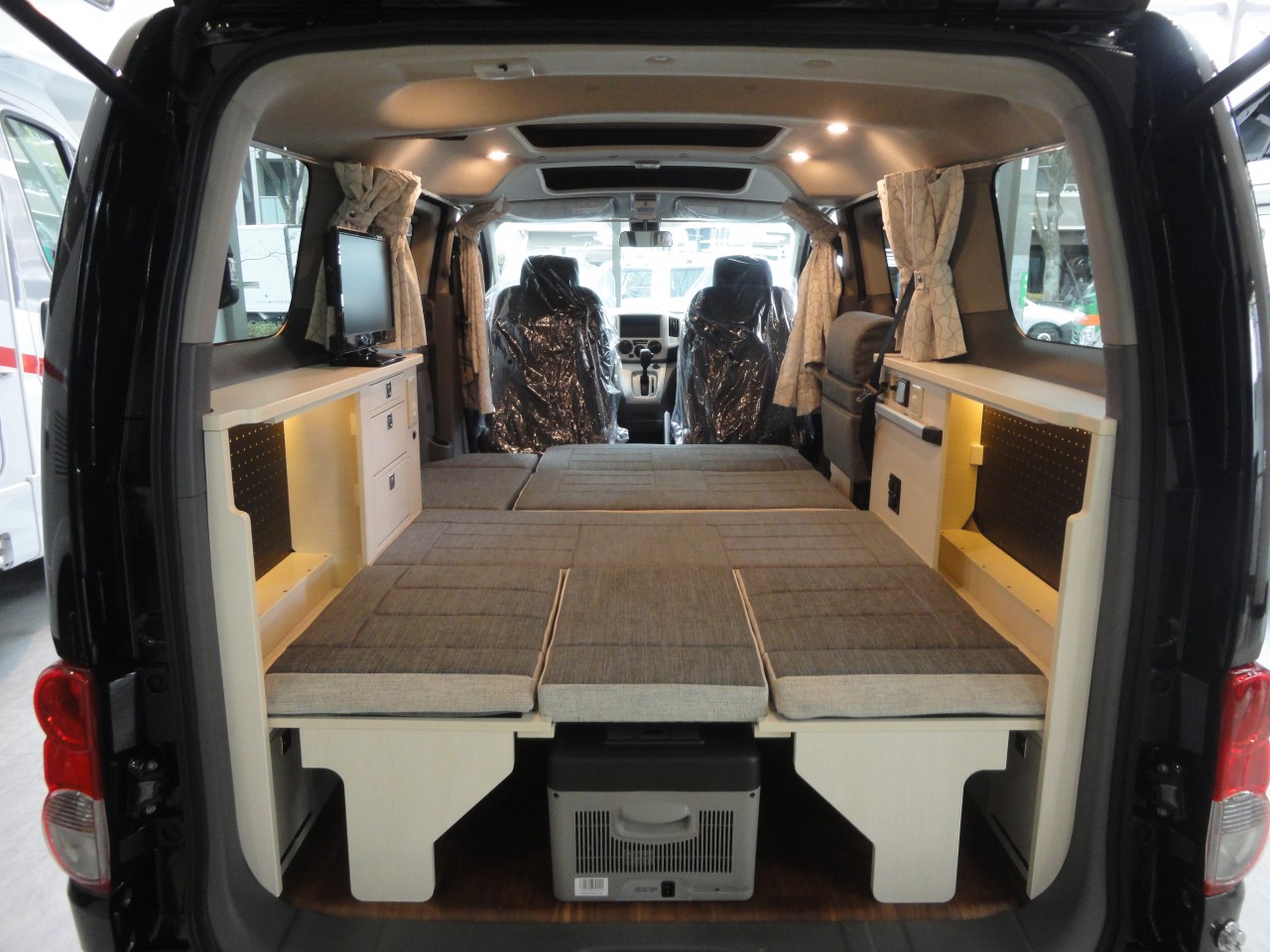 新車 即納車 ツェルトnvポップアップルーフ 16x 2r かっこいいスーパーブラック 東和モータース販売