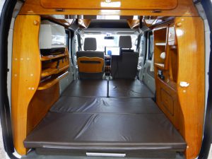 H29年式 Mt車 給電くん ポップアップルーフ Ffヒーター 00wインバーター 電子レンジ等 東和モータース販売