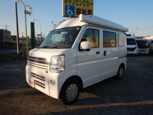 H29年式 Mt車 給電くん ポップアップルーフ Ffヒーター 00wインバーター 電子レンジ等 東和モータース販売