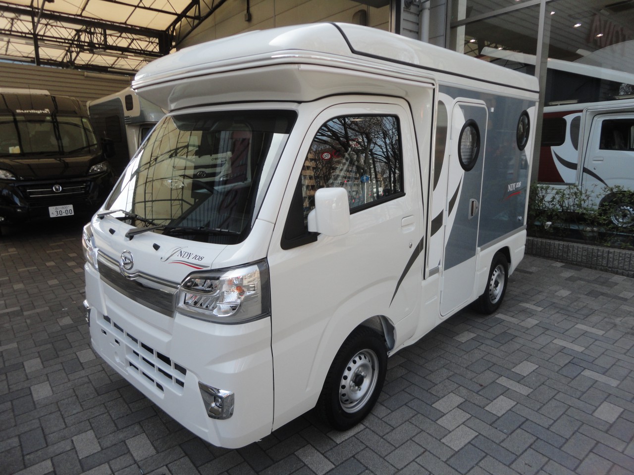 更に安全装置が充実 新車 展示中 インディ108 2wd ハイゼットエクストラｓa T 東京本店 東和モータース販売