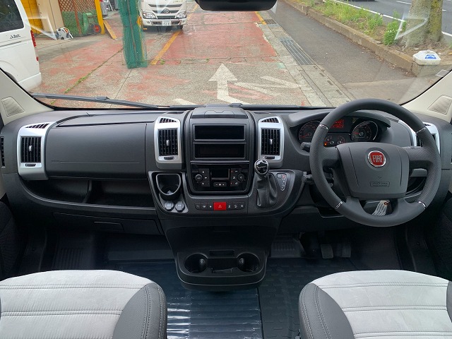 新車 輸入車 Sunlight クリフ540 Adventure Edition クラスb 右ハンドル 9速at 160hp 東和モータース販売