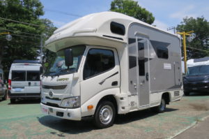 【新車・展示用車両】LEBEN R2B （レーベンR2B）2WD シャンパンゴールド/シュタイン