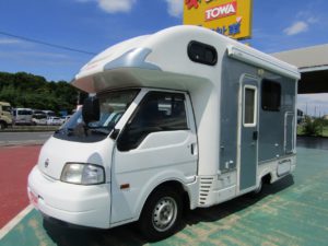 【平成２５年式】【ワンオーナー車】カービィR2B　ガソリン車　冷蔵庫新品交換済　FFヒーター　１５００Wインバーター　ソーラーパネル　マックスファン