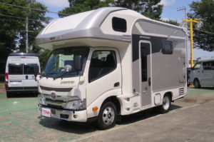 【新車・展示専用車両】WOHN R2B 4WD　外装色シャンパンゴールド/内装色シュタイン