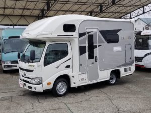 【新車・即納車】LEBEN（レーベン）R2B 二段ベッド　家庭用エアコン・ＦＦヒーター他充実装備