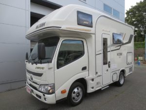 【新車・展示車・オーダー受付中・家庭用ﾙｰﾑｴｱｺﾝ💦】MOBBY(モビー)RWB 4WD ディーゼルターボ》リアＷタイヤ》内装色シュタイン》電動格納ステップOP装着済み