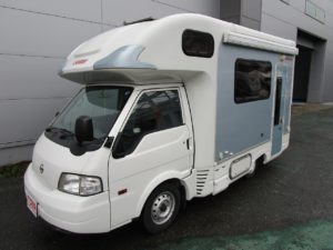 【H28年/2016年式】カービィDC 4WD【２００Ahリチウムイオンバッテリー/ソーラーパネル/サイドオーニング/電子レンジ】※総額支払表示